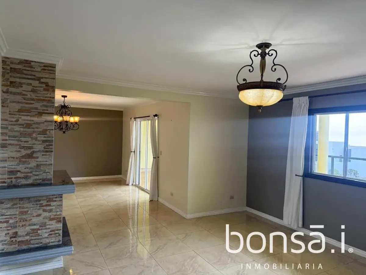 Casa en renta en Colinas del Sauzal, Ensenada — foto 1 de 18