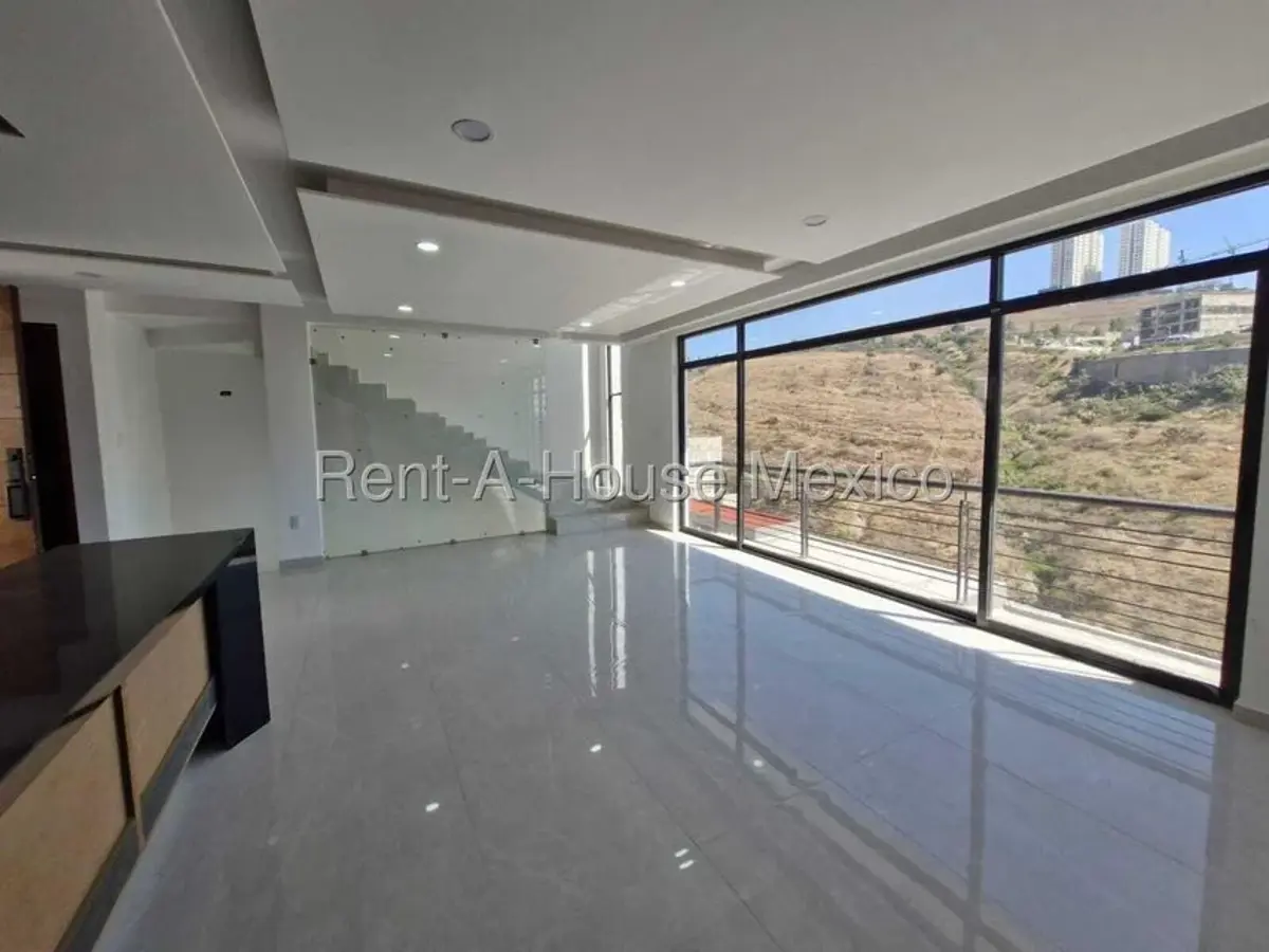 Casa en venta en Residencial Lago Esmeralda, Atizapán de Zaragoza — foto 1 de 21