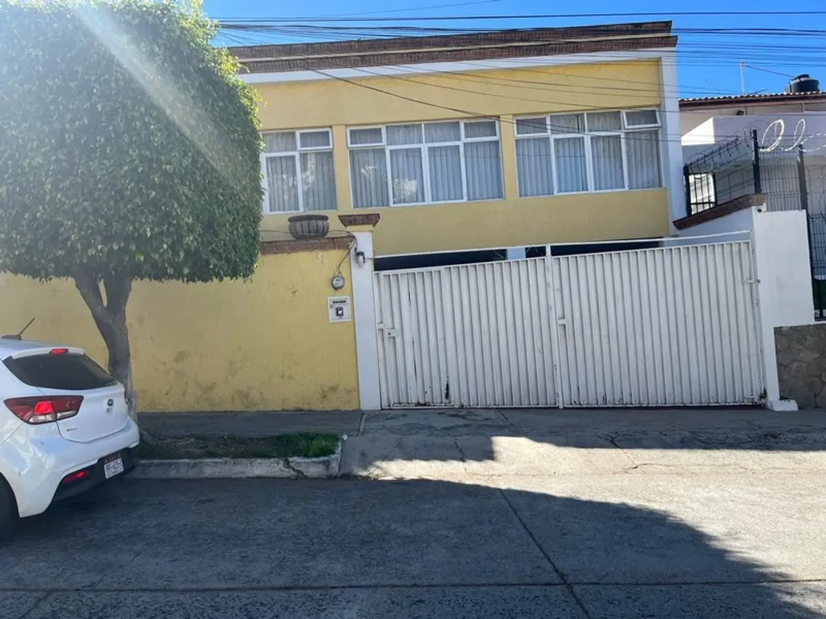 Casa en venta en Italia Providencia, Guadalajara — foto 1 de 24