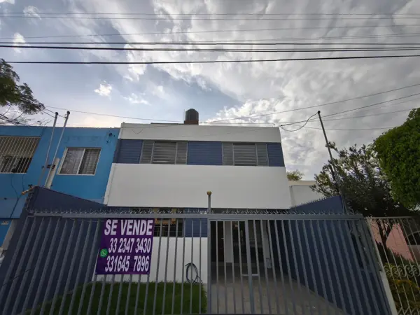 Casa en venta en Jardines de La Cruz 1a. Sección, Guadalajara — foto 2 de 60