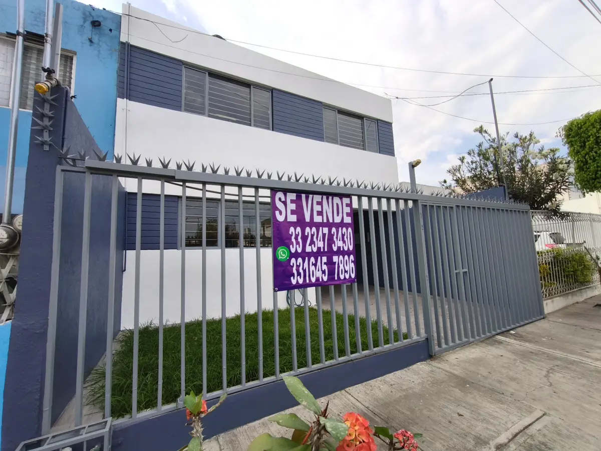 Casa en venta en Jardines de La Cruz 1a. Sección, Guadalajara — foto 1 de 60