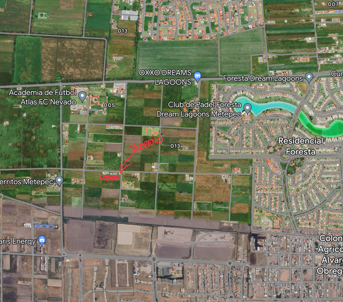 Terreno en venta en San Miguel Totocuitlapilco, Metepec