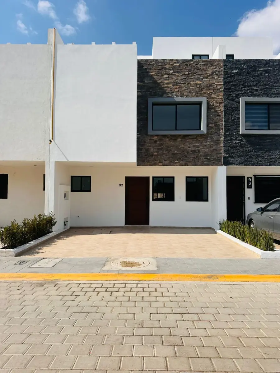 Casa en venta en San Juan Cuautlancingo, Cuautlancingo — foto 1 de 20
