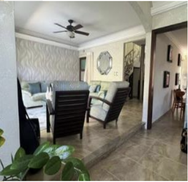 Casa en venta en Valle del Campestre, León — foto 2 de 8