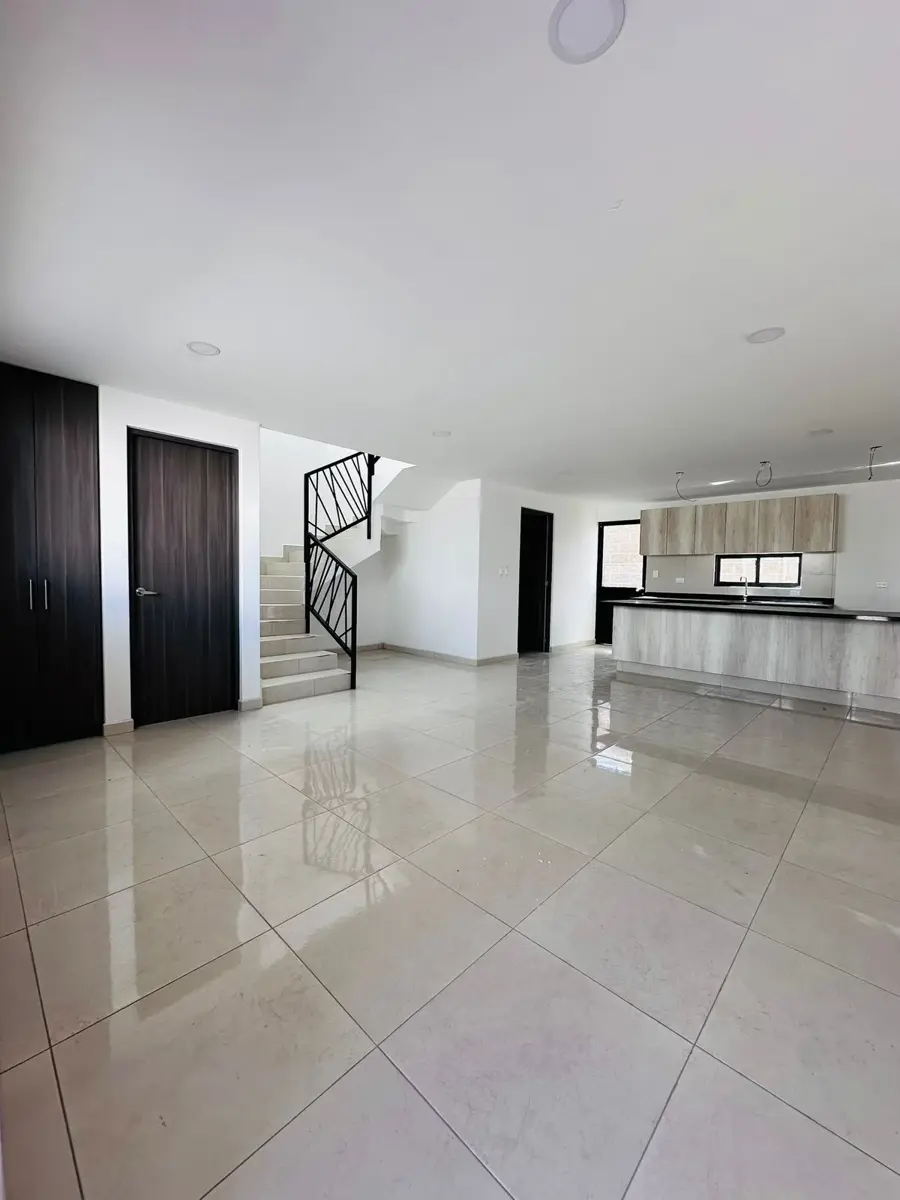 Casa en venta en San Juan Cuautlancingo, Cuautlancingo — foto 1 de 11
