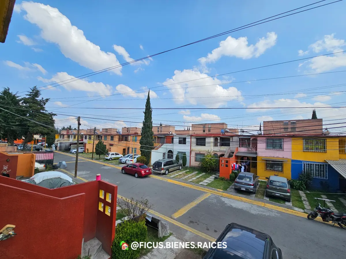 Casa en venta en Prados de Tollocan, Toluca — foto 1 de 19