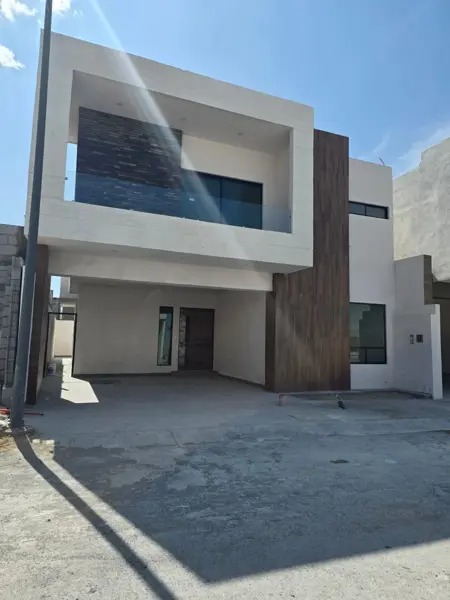 Casa en venta en Villa Fontana, Saltillo, Coahuila de Zaragoza