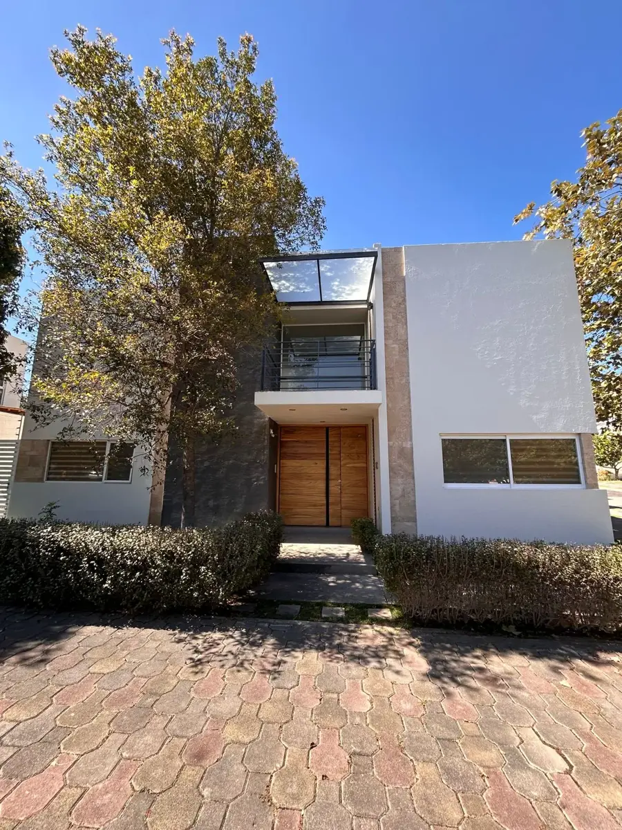 Casa en venta en Bosques Santa Anita, Tlajomulco de Zúñiga — foto 1 de 13
