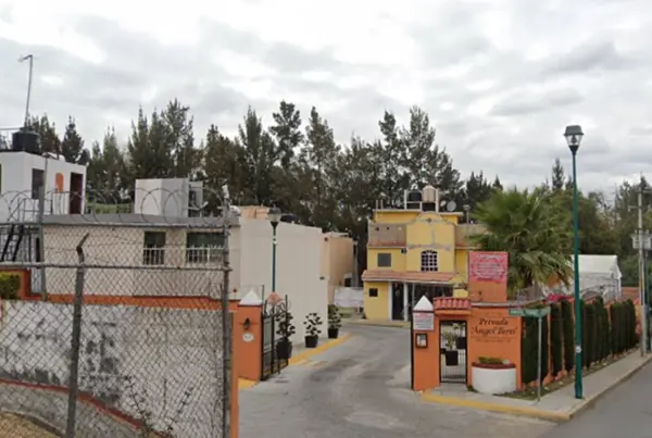 Casa en venta en Claustros de San Miguel, Cuautitlán Izcalli — foto 2 de 4