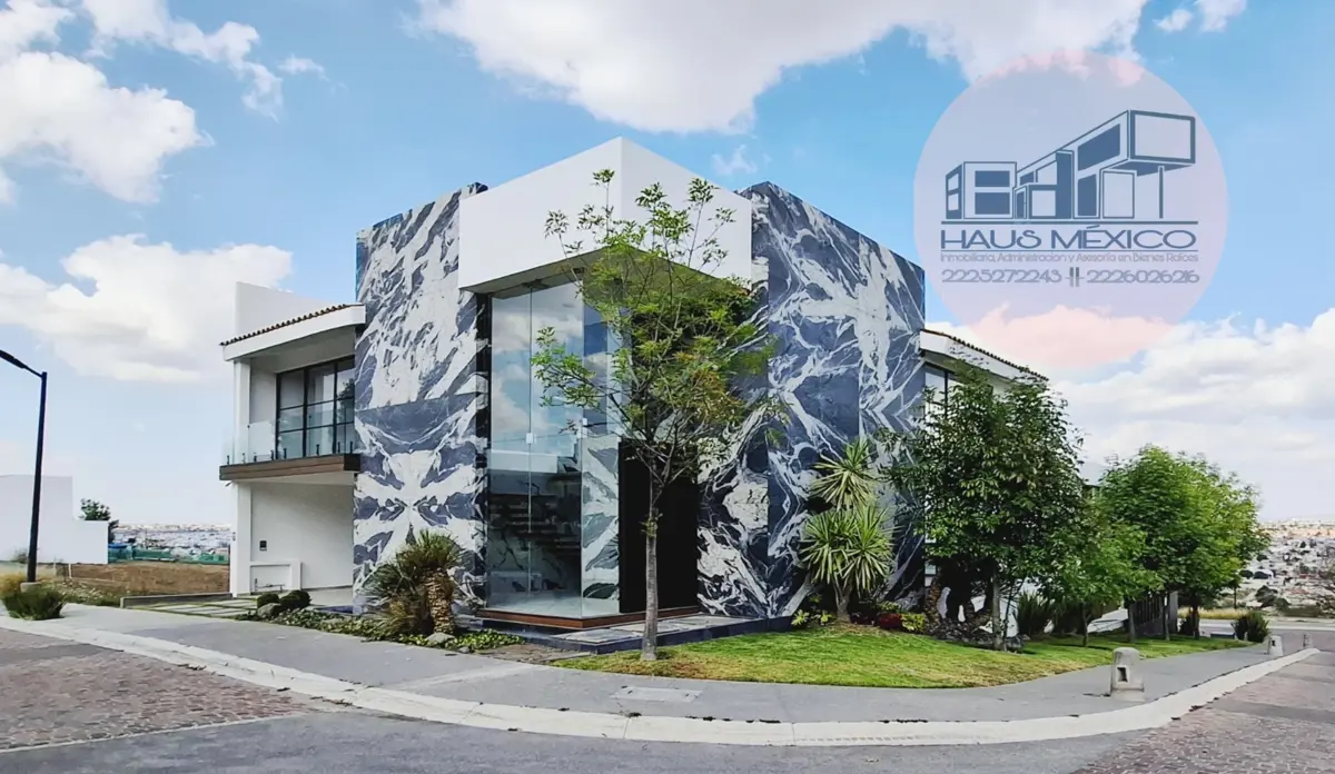 Casa en venta en Lomas de Angelópolis, San Andrés Cholula — foto 1 de 20