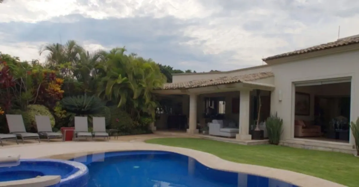 Casa en venta en Las Quintas, Cuernavaca — foto 1 de 13
