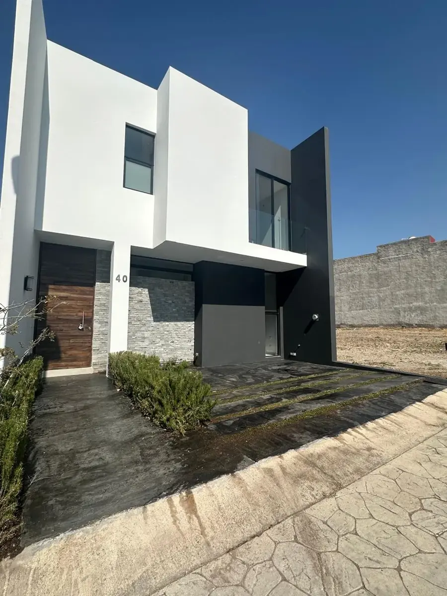 Casa en venta en San Agustin, Tlajomulco de Zúñiga — foto 1 de 11