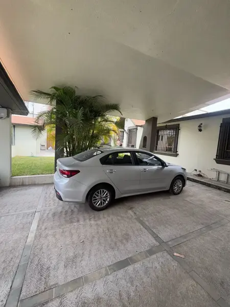 Casa en venta en Villas de Irapuato, Irapuato — foto 3 de 37