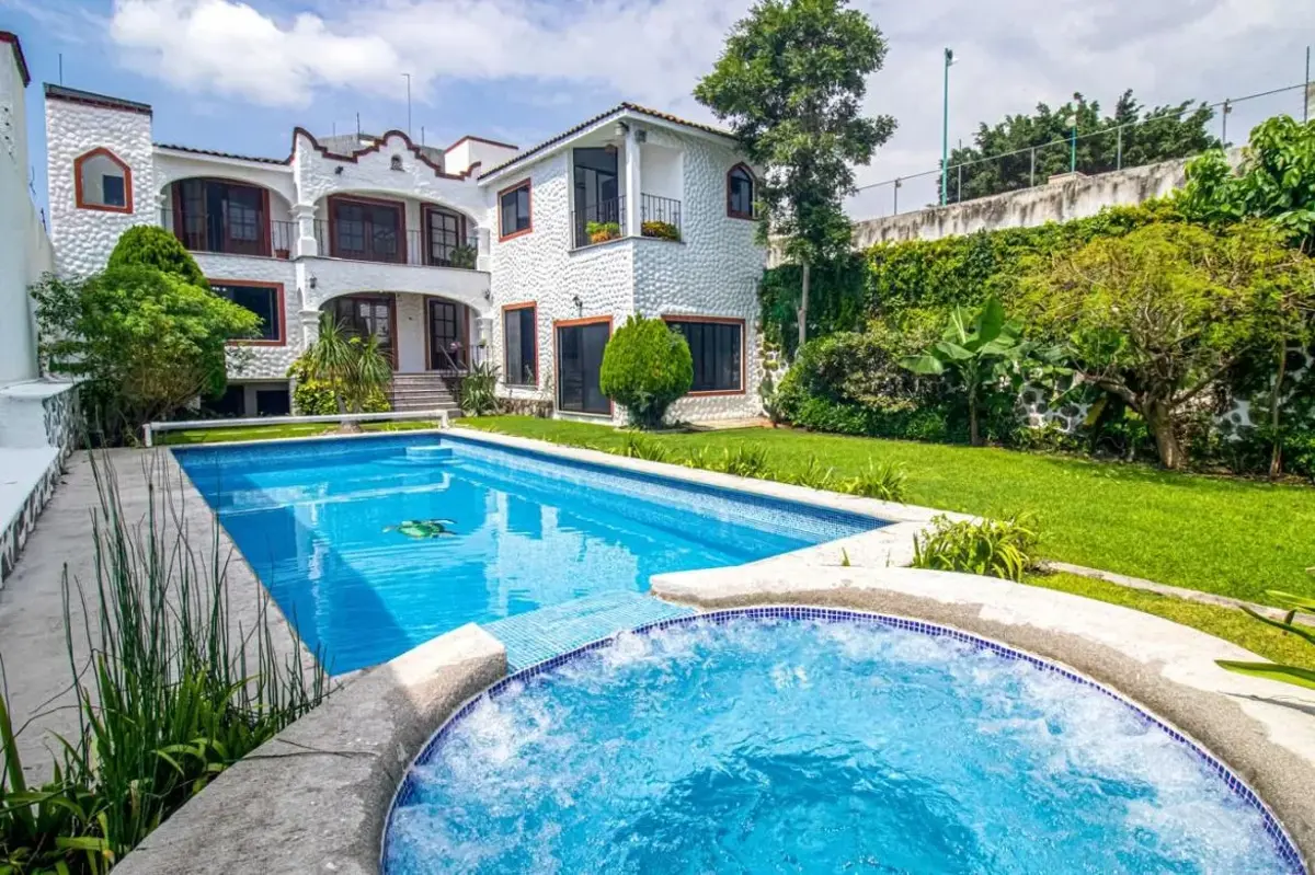 Casa en venta en Burgos, Temixco — foto 1 de 23