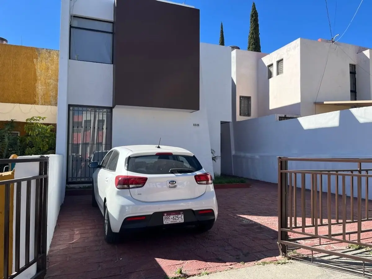 Casa en venta en La Estancia, Zapopan — foto 1 de 22