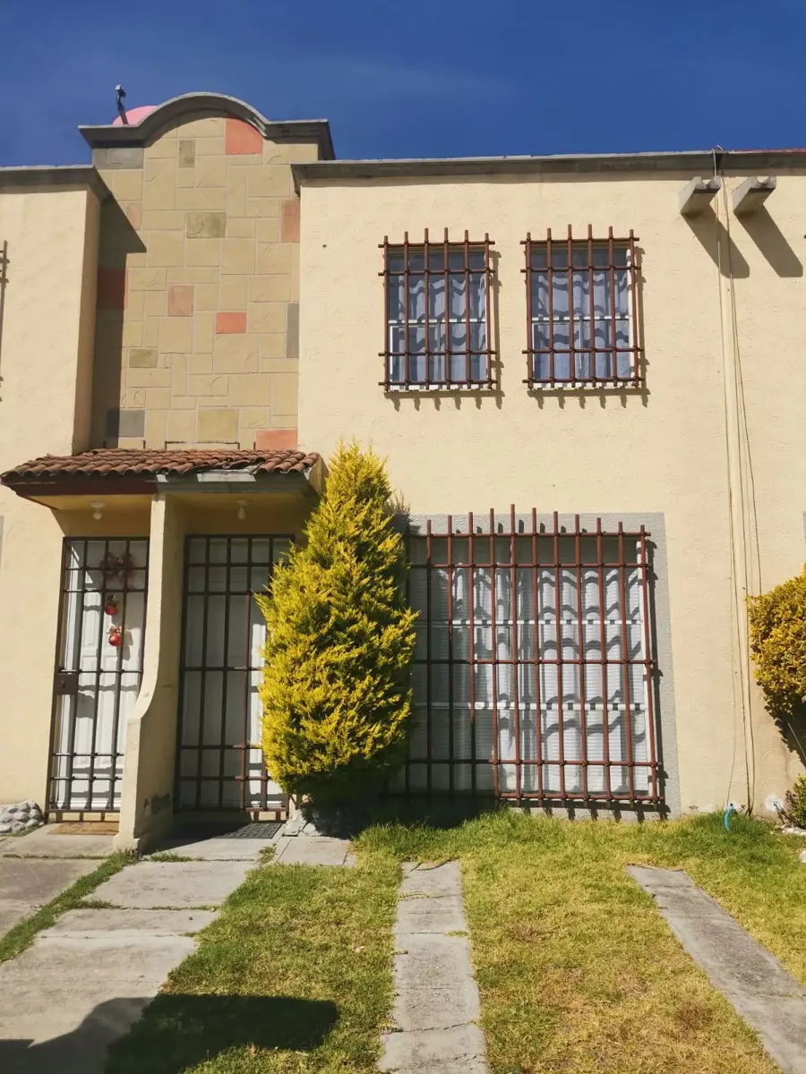 Casa en renta en Hacienda del Valle II, Toluca — foto 1 de 8