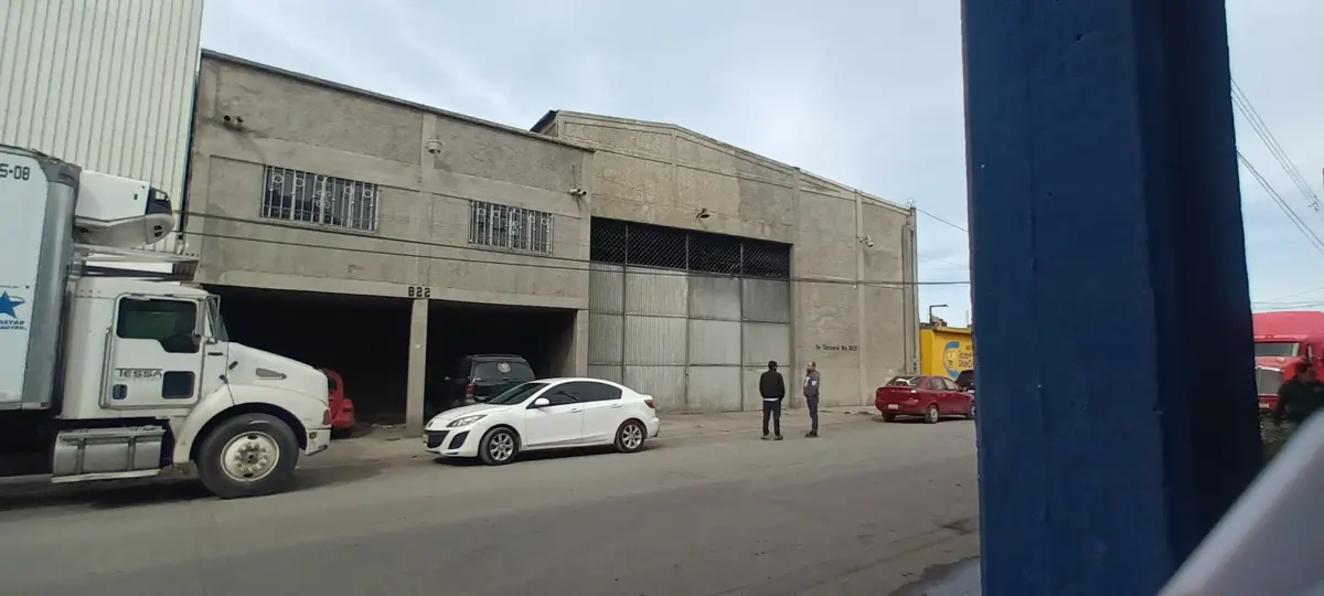 Bodega en renta en Nazario S Ortiz Garza, Saltillo — foto 1 de 12
