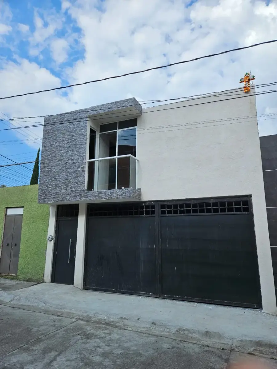 Casa en venta en Los Manantiales de Morelia, Morelia — foto 1 de 43