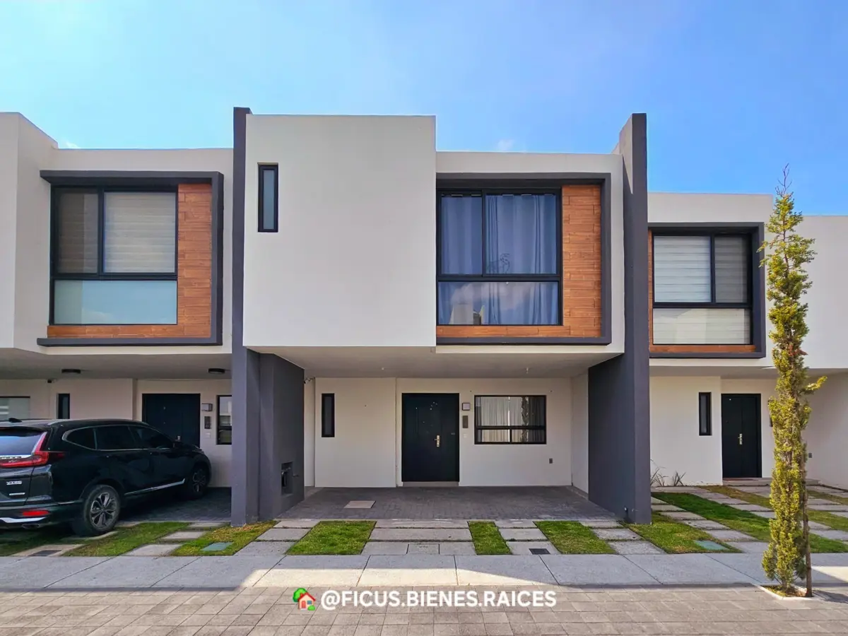 Casa en renta en Paseo Arboleda, Toluca — foto 1 de 25