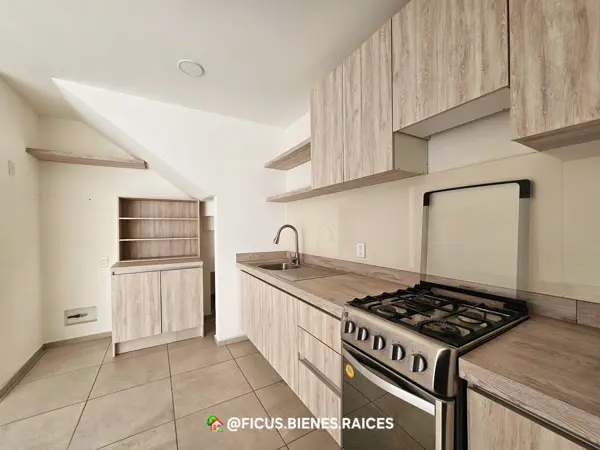 Casa en renta en Paseo Arboleda, Toluca — foto 2 de 25