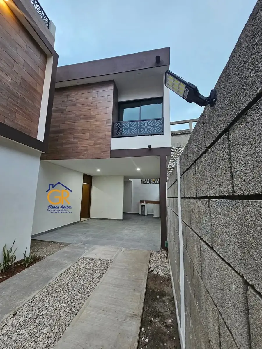 Casa en venta en Candelario Garza, Ciudad Madero — foto 1 de 11