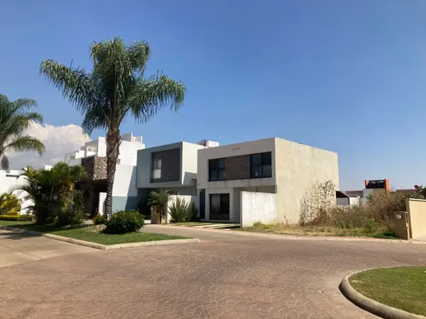 Terreno en venta en Lomas de Ahuatlán, Cuernavaca — foto 2 de 14