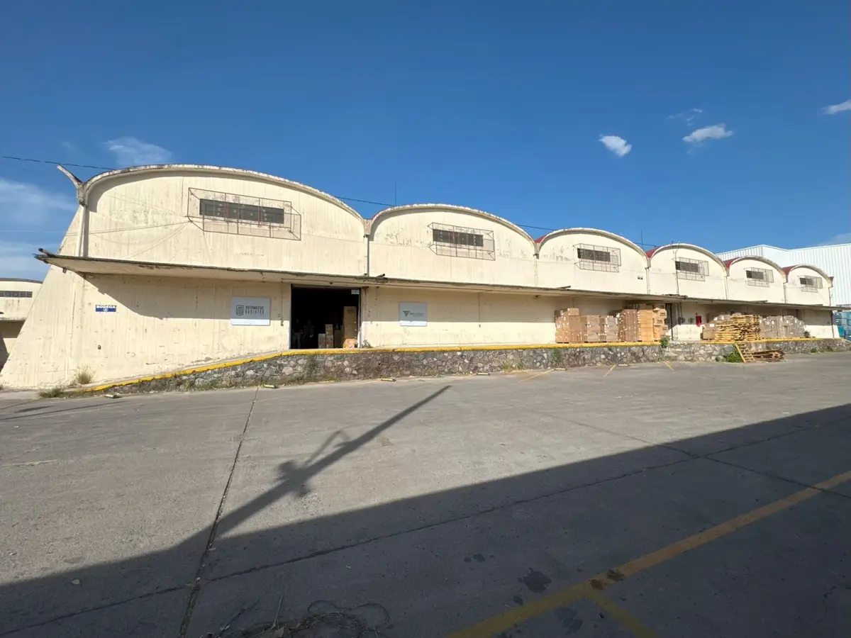 Bodega en renta en Ferrocarril, Guadalajara — foto 1 de 27