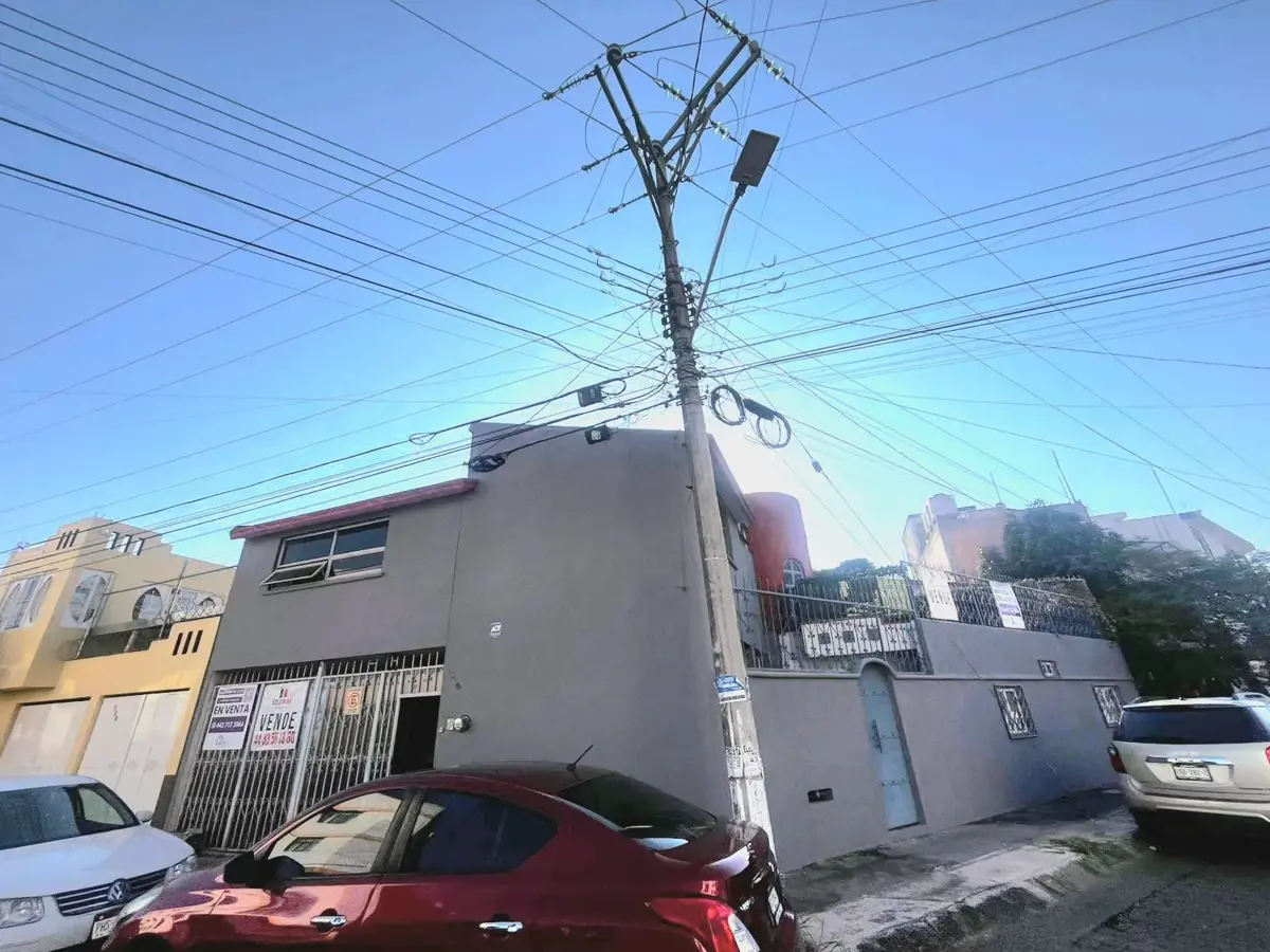 Casa en venta en Ampliación Jardines de Torremolinos, Morelia — foto 1 de 19