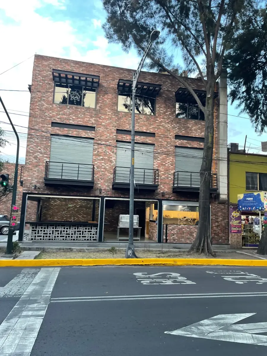 Edificio en renta en Martires de Rio Blanco, Gustavo A. Madero — foto 1 de 18