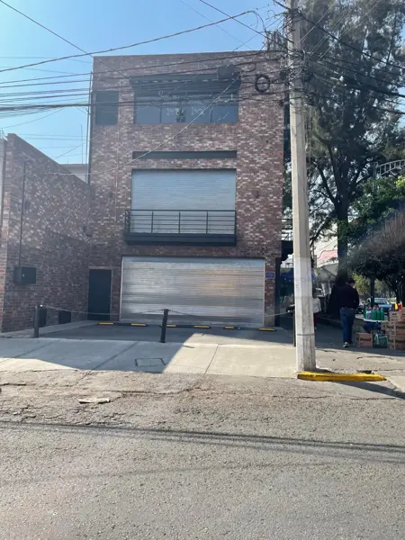 Edificio en renta en Martires de Rio Blanco, Gustavo A. Madero — foto 2 de 18