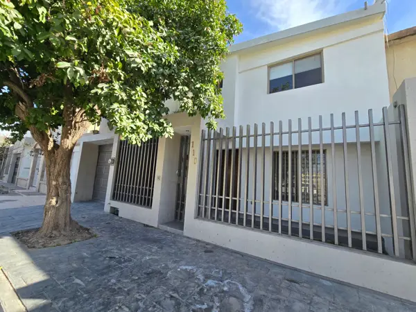 Casa en renta en Torreon Jardin, Torreón — foto 2 de 21