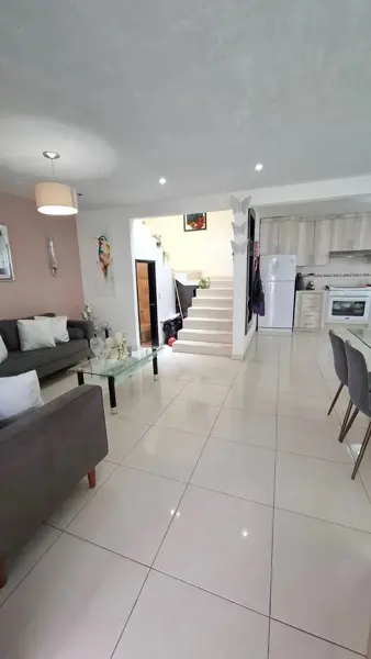 Casa en venta en San Lorenzo Tepaltitlán Centro, Toluca — foto 2 de 23