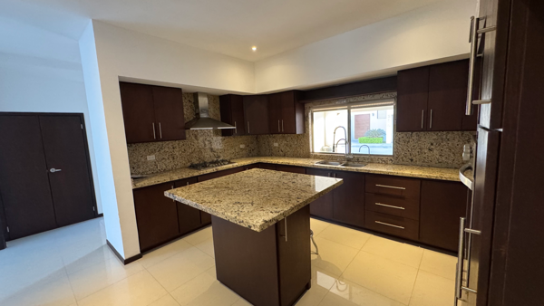 Casa en venta en Los Viñedos, Torreón — foto 3 de 14