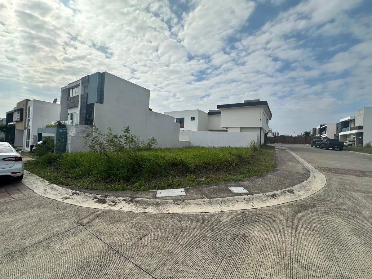 Terreno en venta en Punta Tiburón, Residencial, Marina y Golf, Alvarado — foto 1 de 14