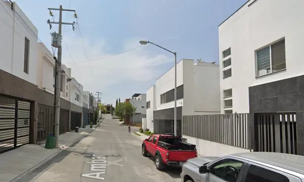 Casa en venta en Colinas de las Cumbres, Monterrey — foto 2 de 11