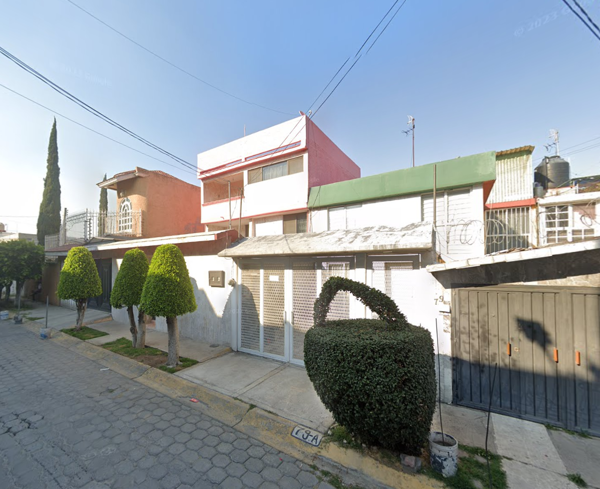 Casa en venta en Bosques de Aragon, Nezahualcóyotl — foto 2 de 12
