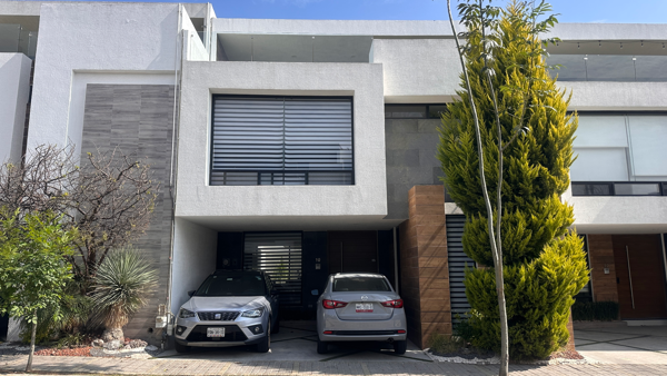 Casa en Lomas de Angelópolis, San Andrés Cholula, Puebla