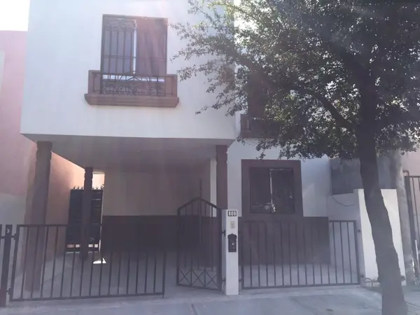 Casa en venta en Jacarandas, Apodaca, Nuevo León