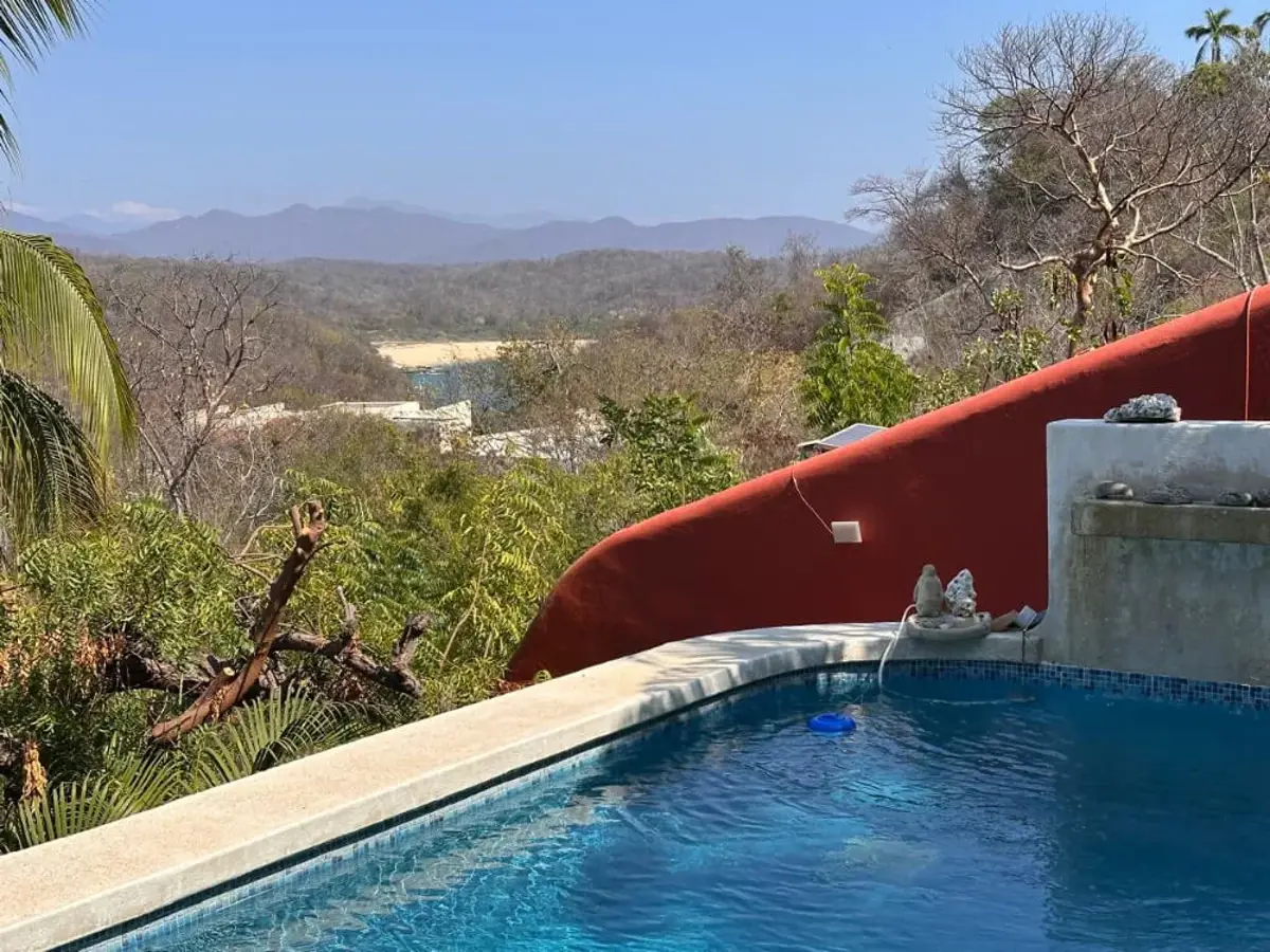 Casa en venta en Bahías de Huatulco, Santa María Huatulco — foto 1 de 30