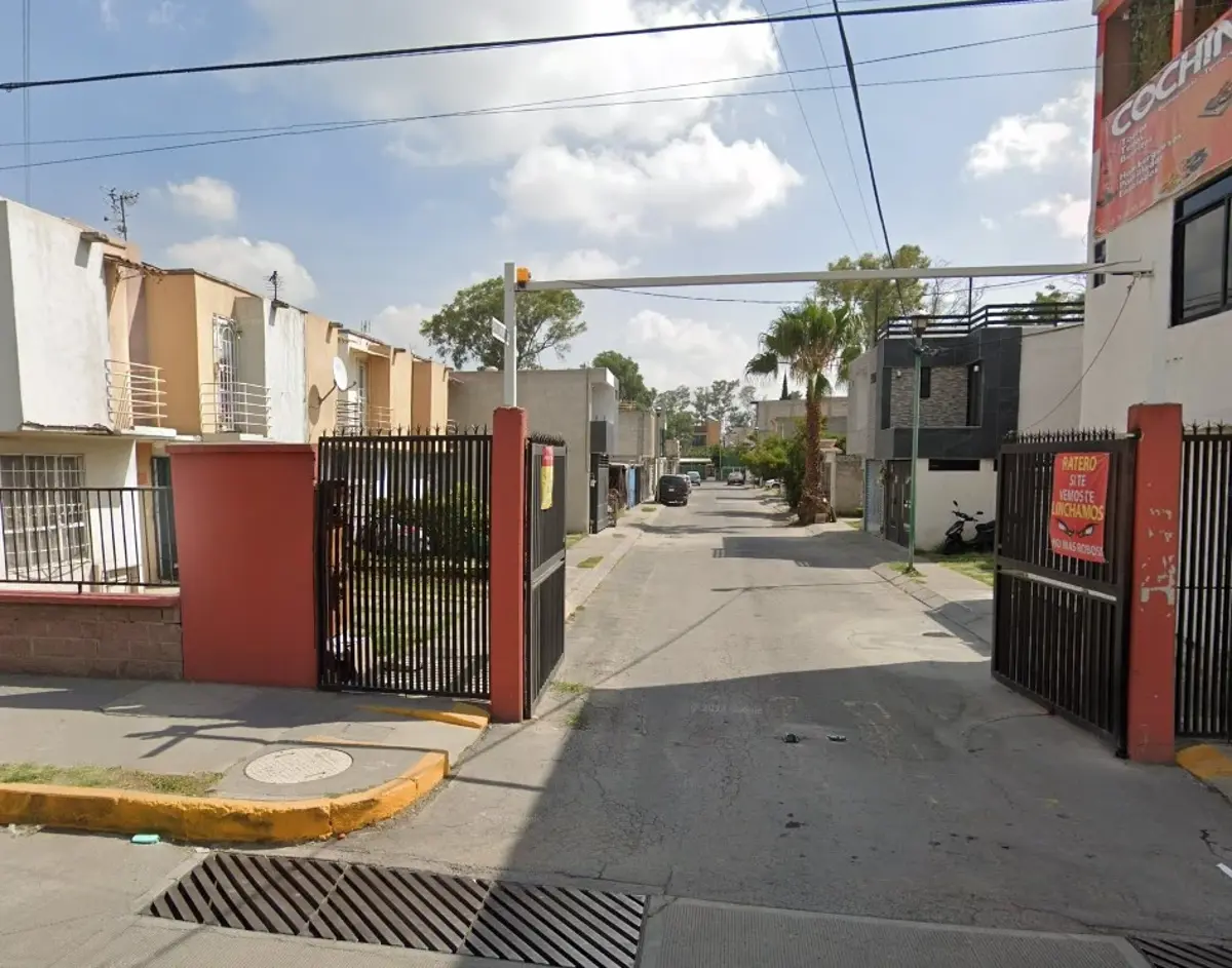 Casa en venta en El Bosque Tultepec, Tultepec — foto 1 de 2