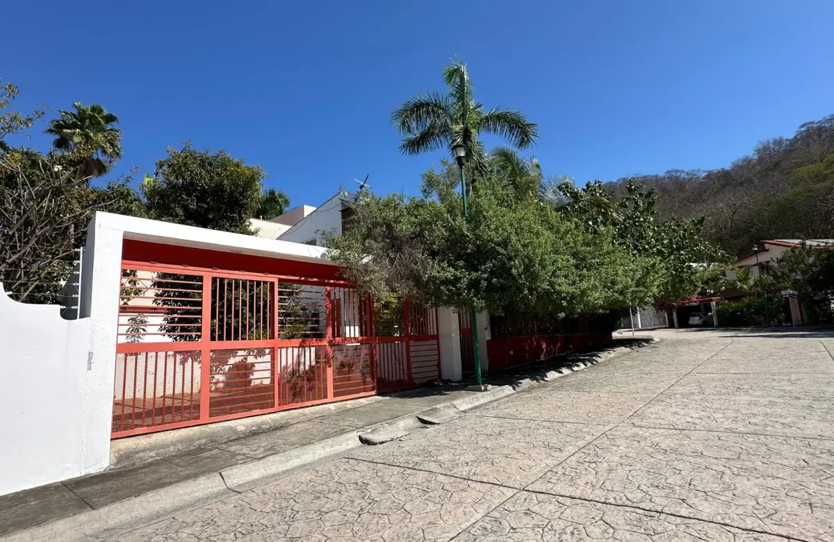 Casa en venta en Sector O, Santa María Huatulco — foto 1 de 30