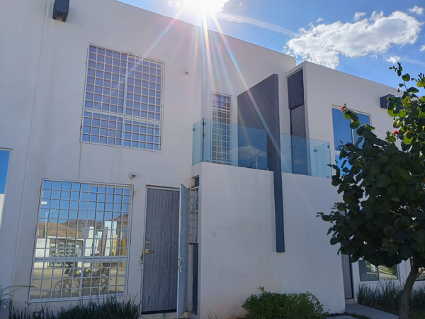 Casa en venta en Residencial Albaterra, Zapopan — foto 2 de 12