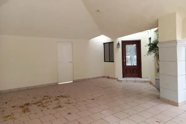 Casa en venta en Villas de San Carlos, Saltillo — foto 3 de 22