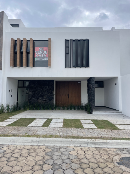Casa en Lomas de Angelópolis II, San Andrés Cholula, Puebla