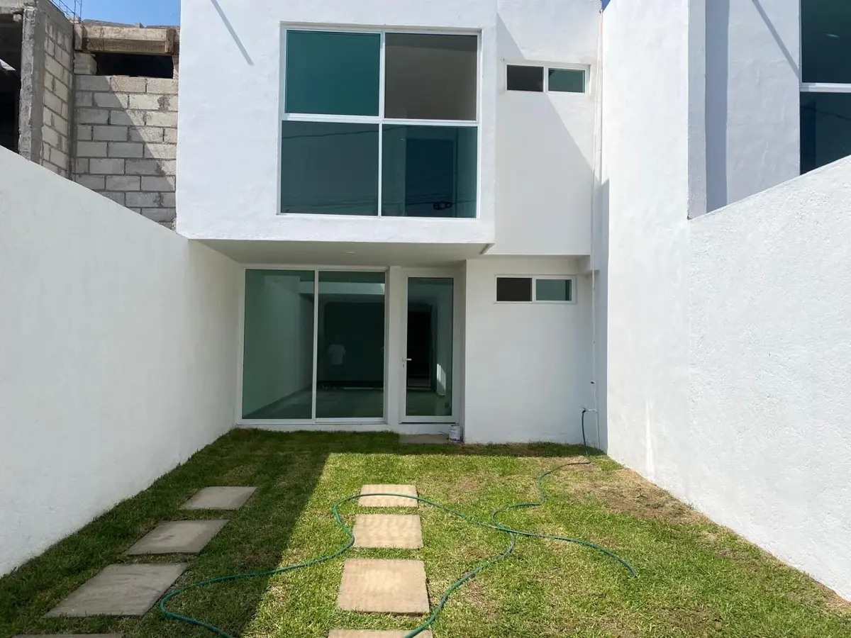 Casa en venta en Bosques de Cuernavaca, Cuernavaca — foto 1 de 17