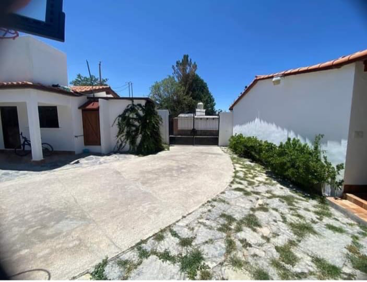 Casa en venta en San Antonio de las Alazanas, Arteaga — foto 1 de 21