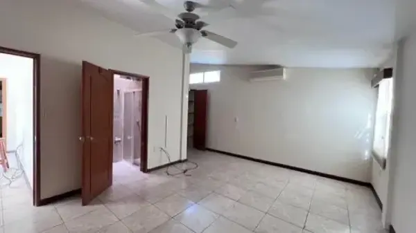 Casa en venta en Lomas de Circunvalacion, Colima — foto 3 de 10