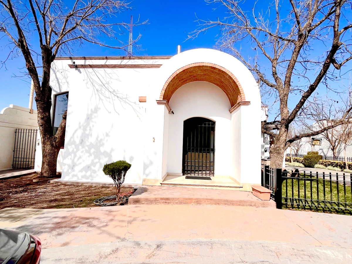 Casa en venta en Los Cedros Residencial, Saltillo — foto 1 de 32