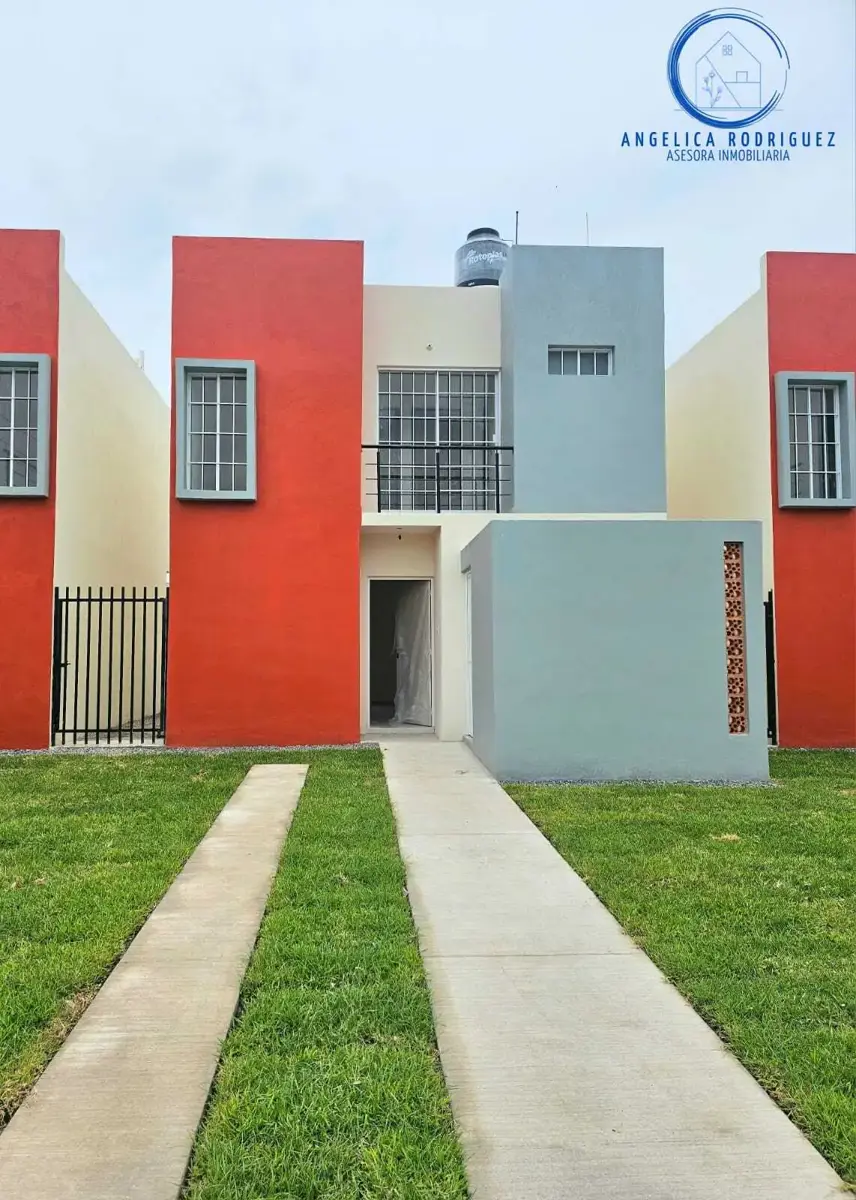 Casa en venta en Real del Bosque, Tecomán — foto 1 de 11
