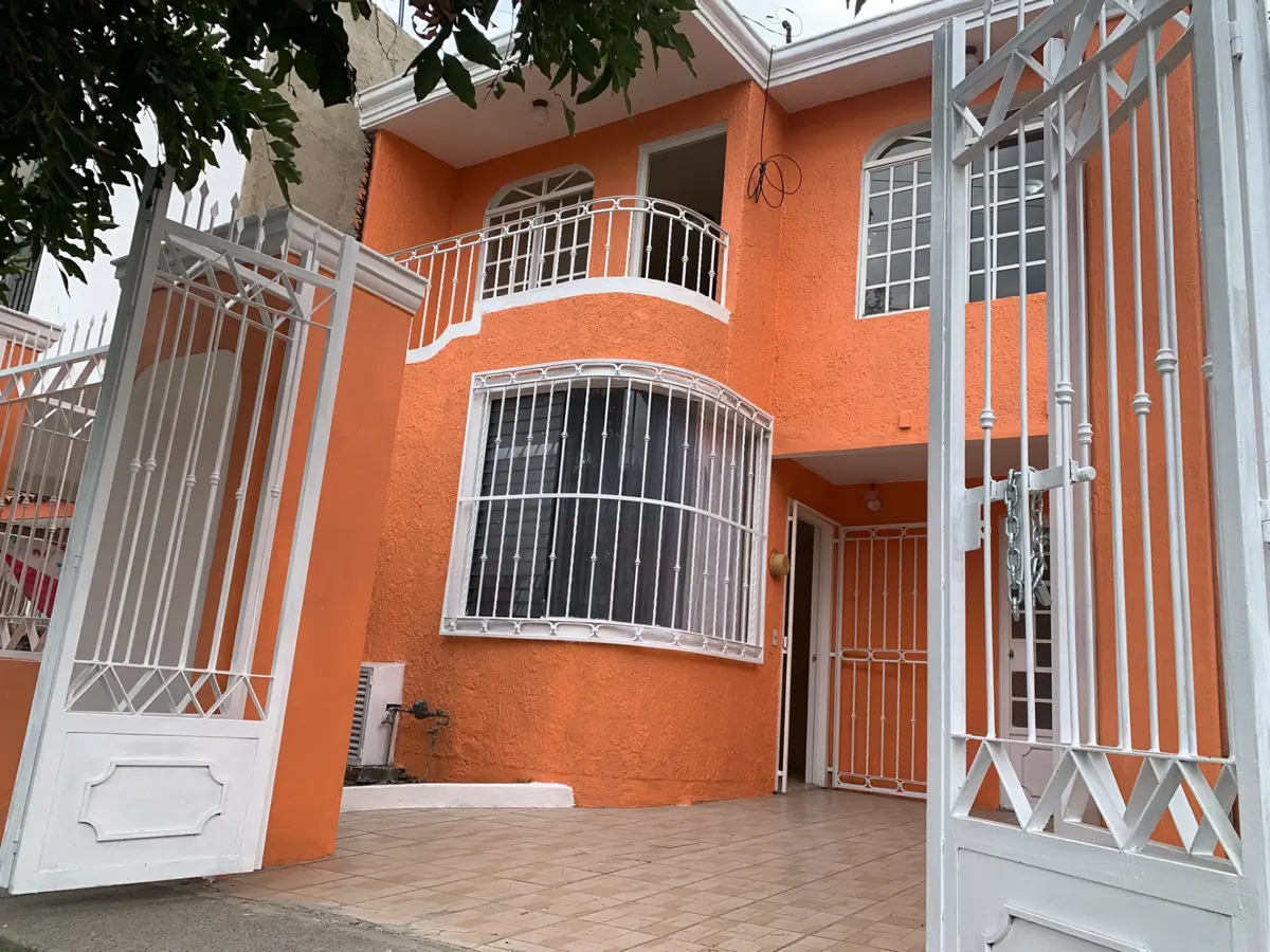 Casa en venta en Santa Margarita, Zapopan — foto 1 de 24